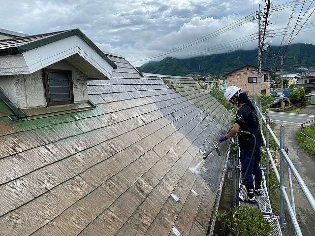 甲州市　屋根塗装　高圧洗浄