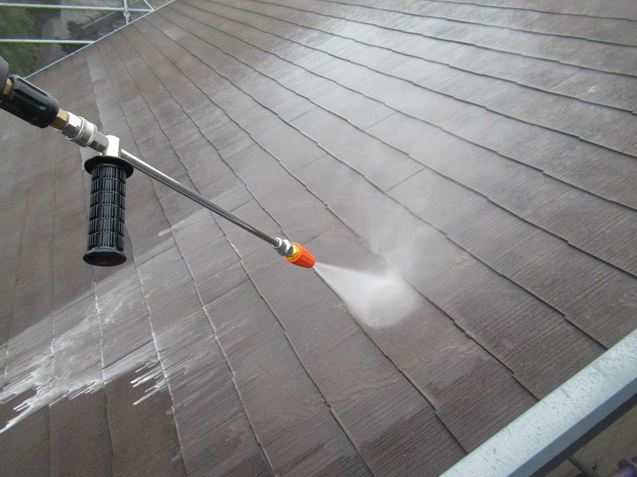 屋根塗装工事・高圧洗浄