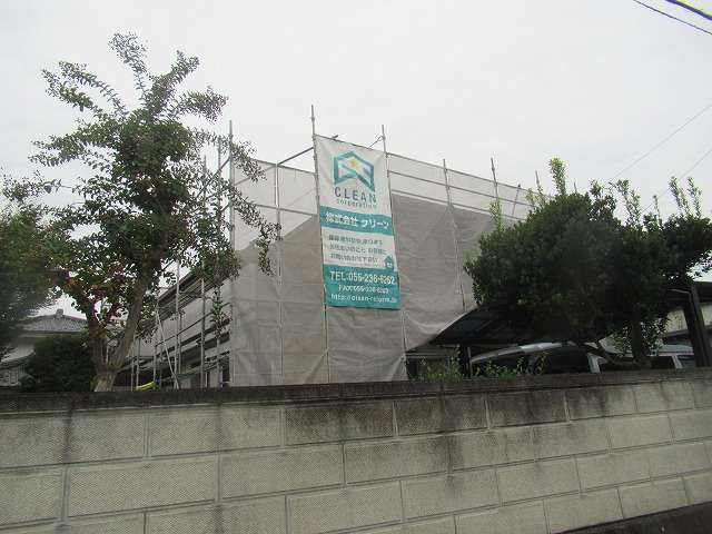 富士川町で屋根外壁塗装工事がスタートしましたので、ご紹介させていただきます！