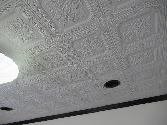 富士吉田市で室内クロス張替え・天井塗装工事を行いました！