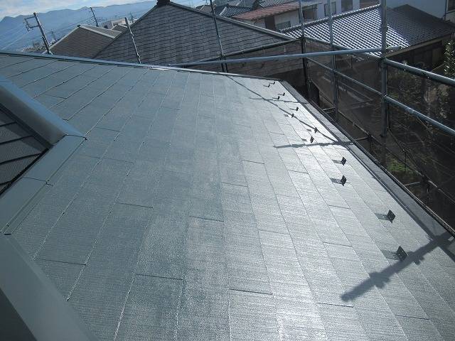 甲斐市　屋根塗装　中塗り後①