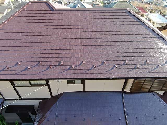 甲府市　屋根塗装　完成写真　ドローン撮影