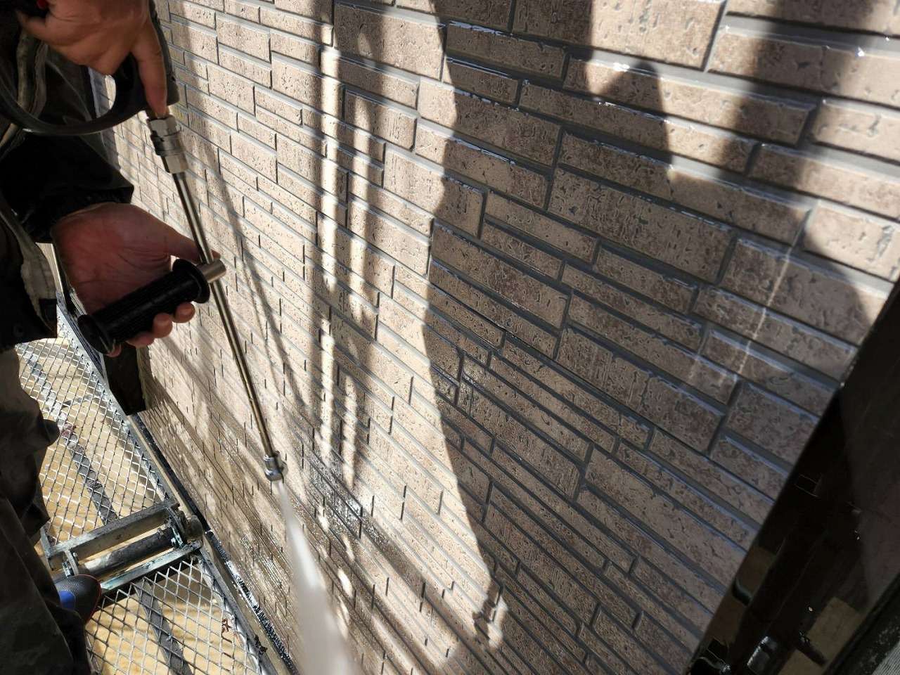 甲府市　外壁塗装　高圧洗浄