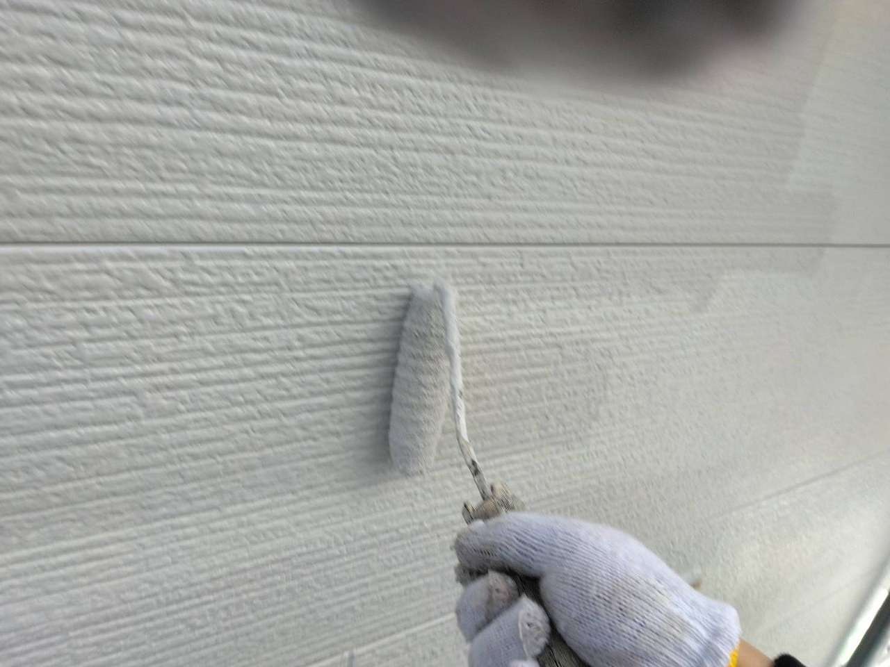 笛吹市　外壁塗装工事　中塗り