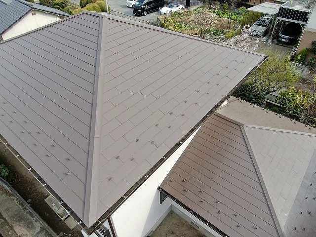 甲府市　大屋根　下屋根　塗装工事　工事完了