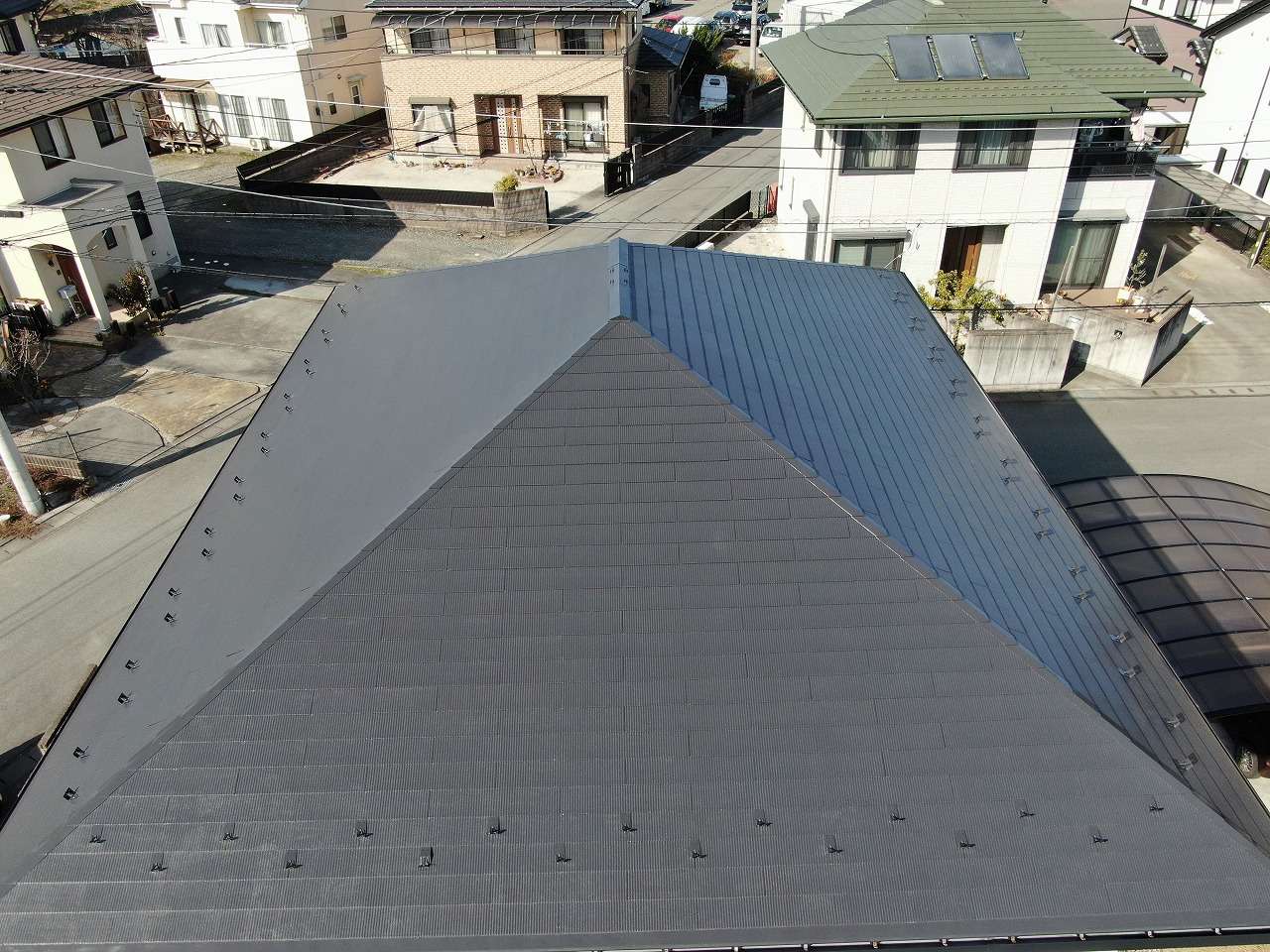 南アルプス市　屋根塗装　上塗り　工事完了