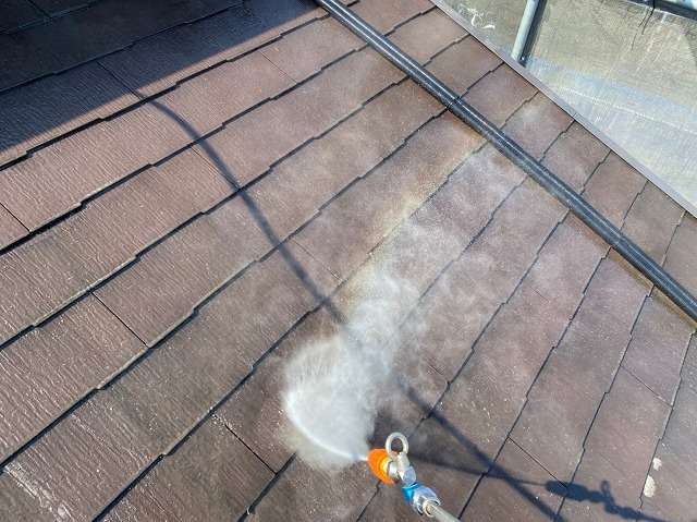 南アルプス市　屋根塗装工事　高圧洗浄