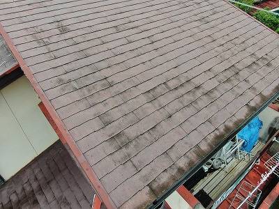 甲府市で劣化の進んだスレート屋根を塗装工事で改善しました