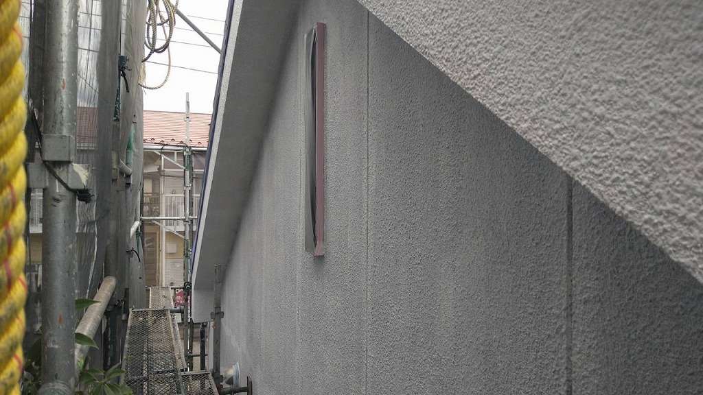 外壁塗装　下塗り　笛吹市
