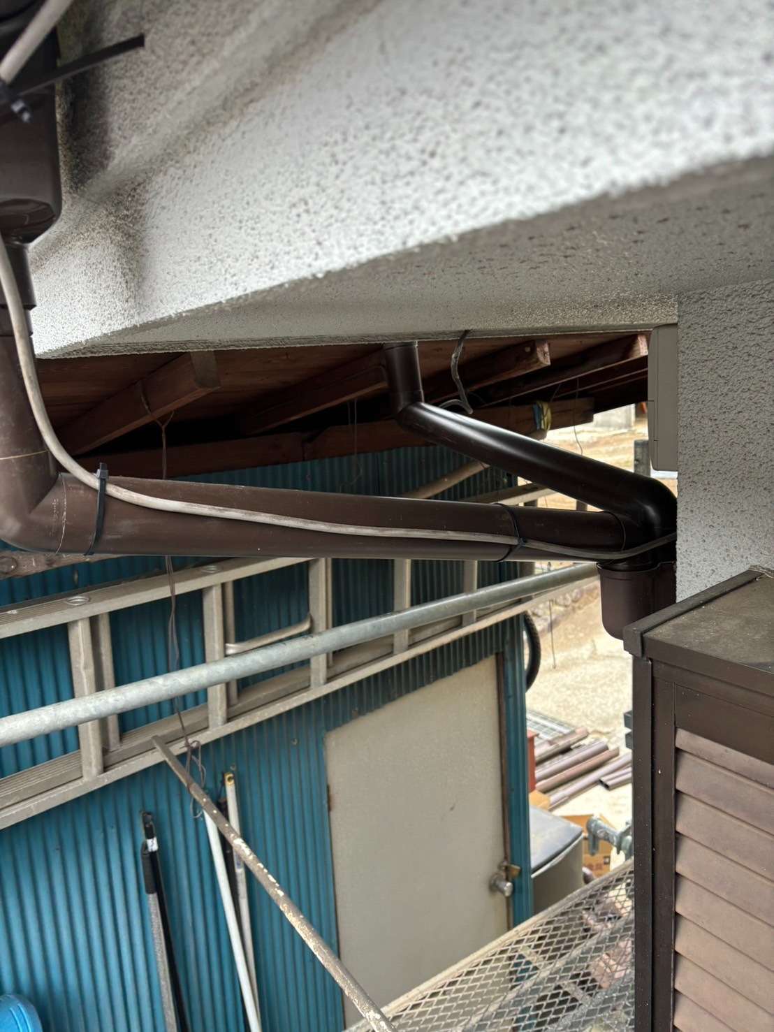 役物取付【エルボ】