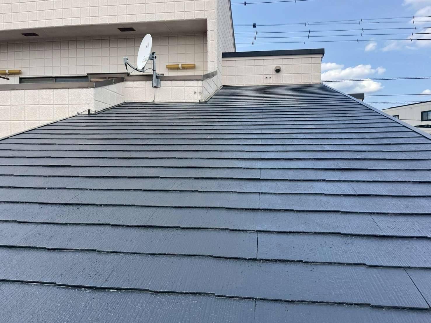 中央市で劣化した屋根の塗装工事をおこないました