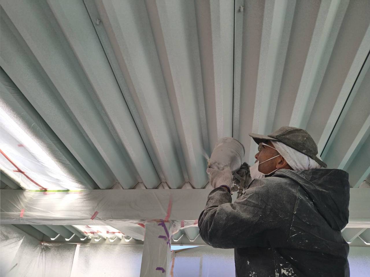 大月市のカーポートから落ちる嫌な結露をケツロナインで撃退しました