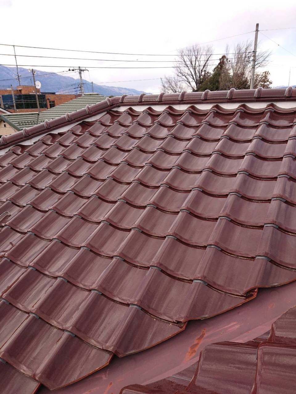 中央市で日本瓦の落下防止対策としてラバーロック工法を施工しました