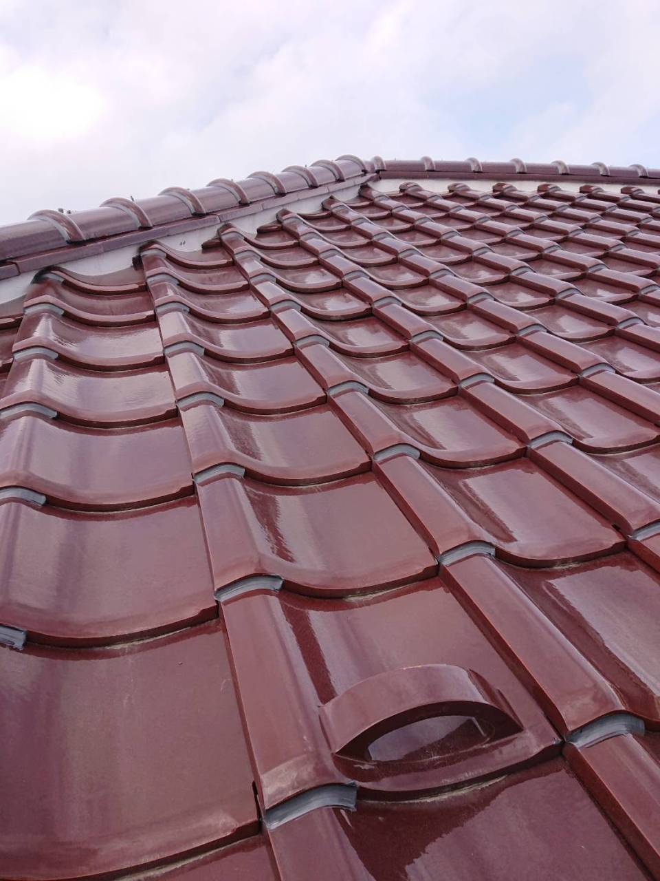 中央市で日本瓦の落下防止対策としてラバーロック工法を施工しました