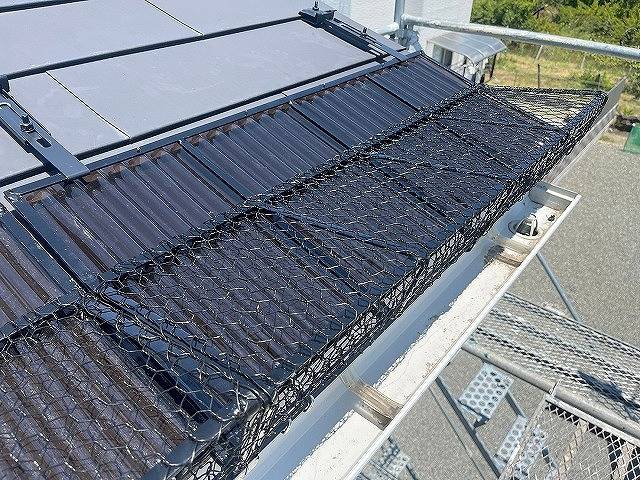 南アルプス市の屋根に雪止め効果抜群のスノーZを設置工事しました