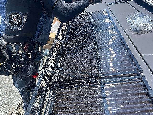 南アルプス市の屋根に落雪防止効果抜群のスノーZを設置しました