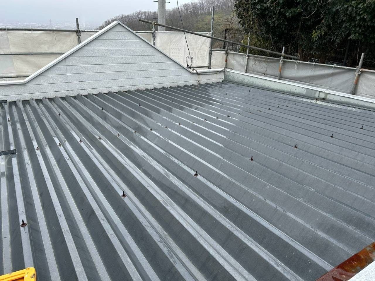 屋根　高圧洗浄