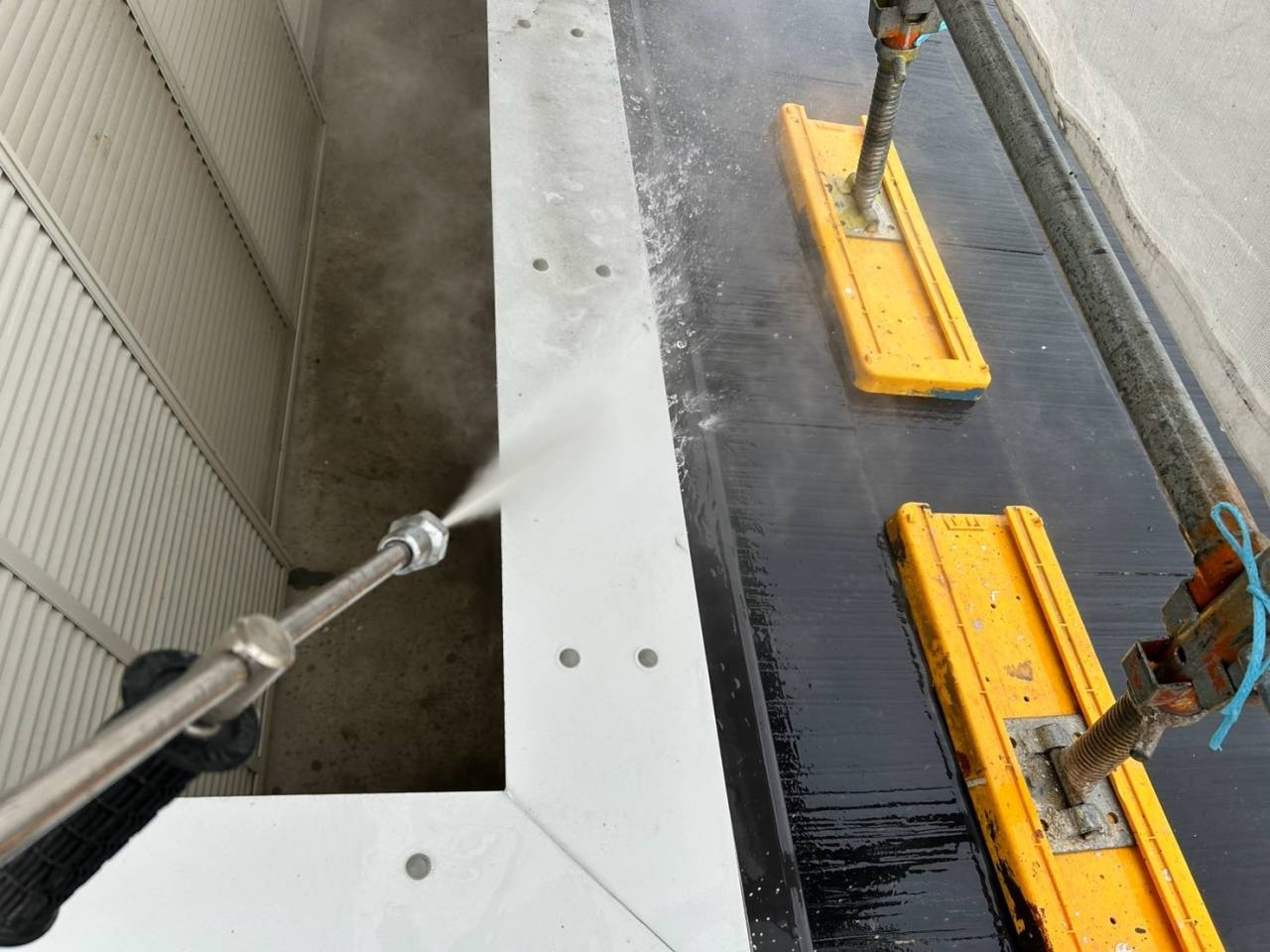 バルコニー　高圧洗浄